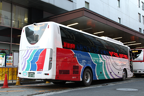 名鉄バス「中央道高速バス新宿線」　2253　リア