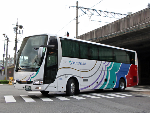 名鉄バス「どんたく号」　3505　プレミアムワイド搭載車